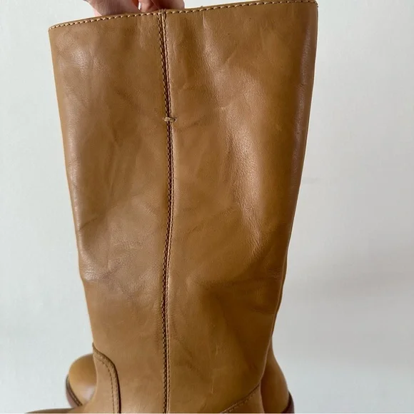 New FRYE Banana Camryn Tall Pull On Boots Sz 7